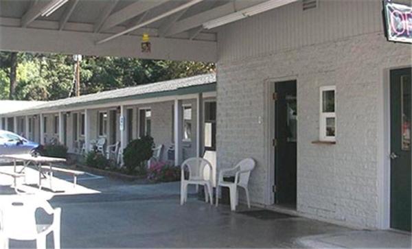 Forest Lodge Motel Happy Camp Esterno foto